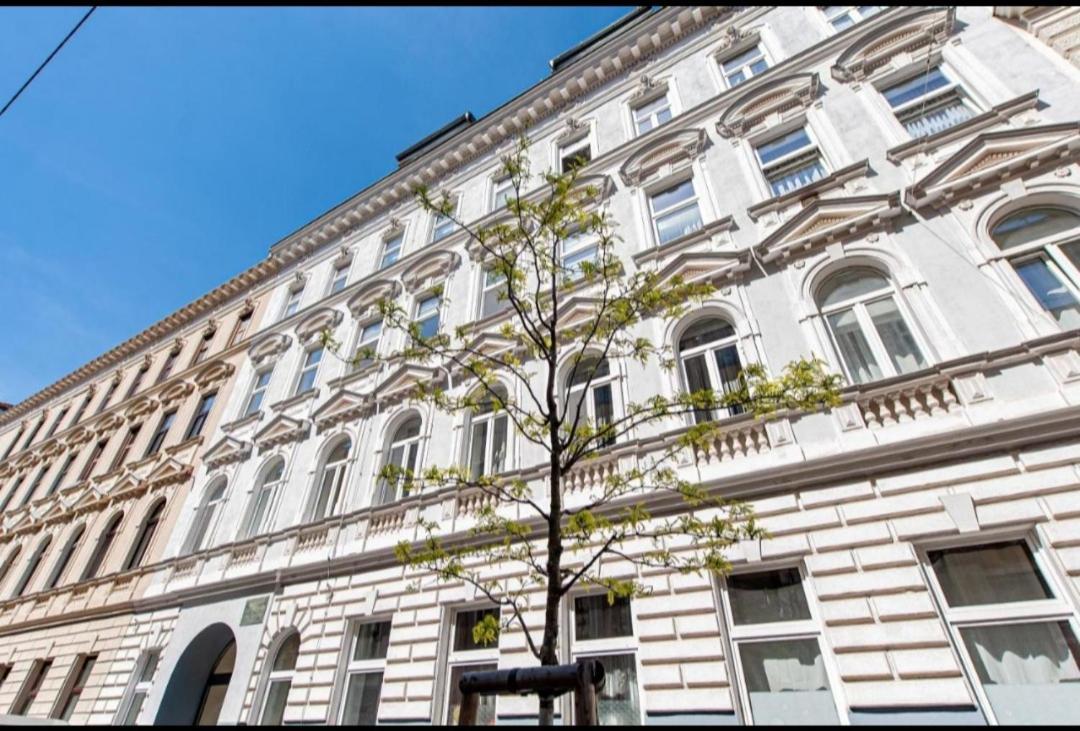 Apartahotel My Vienna- One Bedroom *